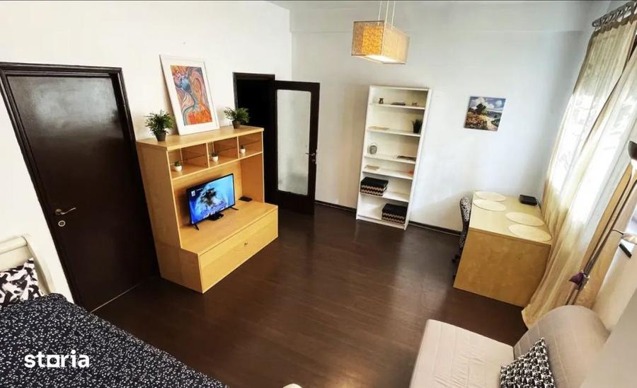 Garsonieră decomandată, mobilată în Eminescu