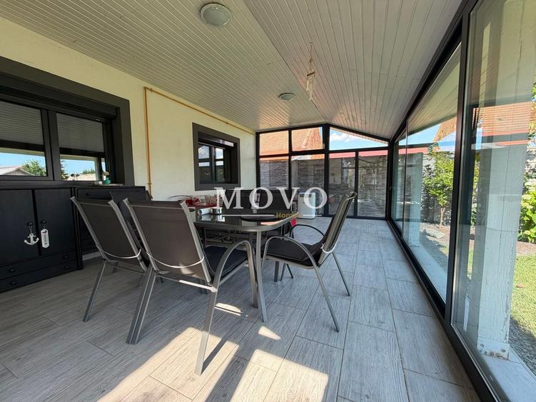 Casă individuală cu 4 camere cu Piscina în Săcălaz