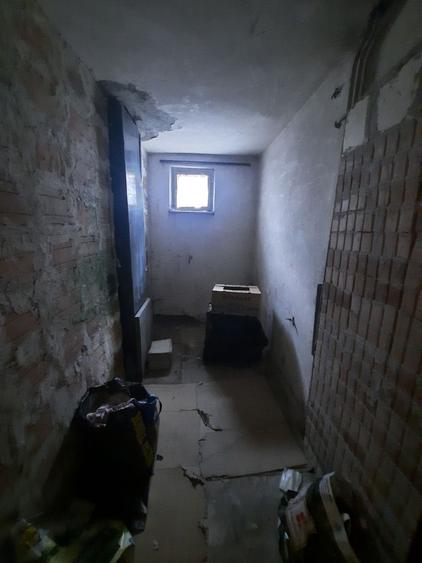 Apartament cu 3 camere decomandat în Precista