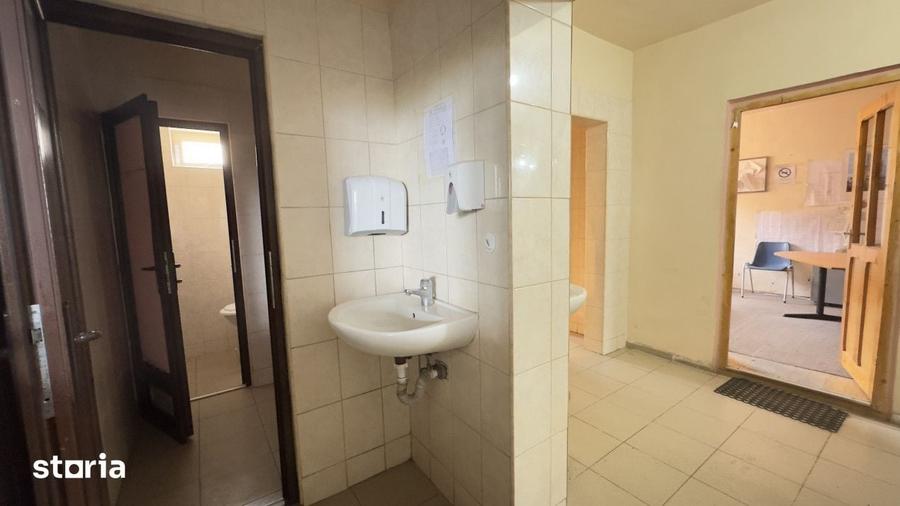 Spațiu comercial, de 1,518 mp, în Central