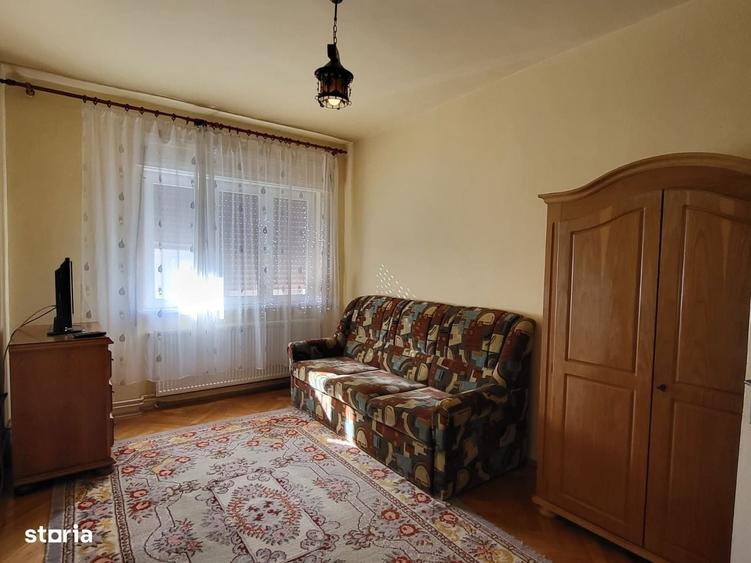 Casă cu 4 camere cu Teren 353 Mp în Central