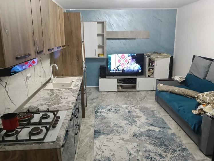 Apartament cu 2 camere decomandat în Micro 5