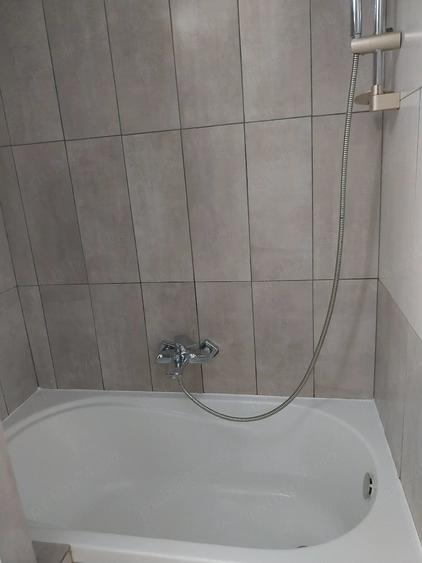 Apartament cu 2 camere decomandat în Micro 19