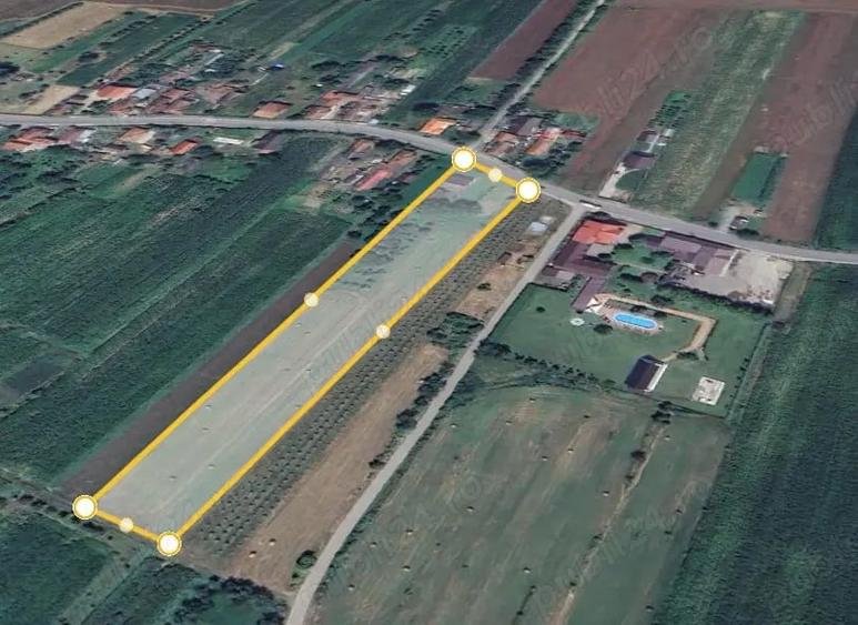 Teren de 8600 mp, în Bălata