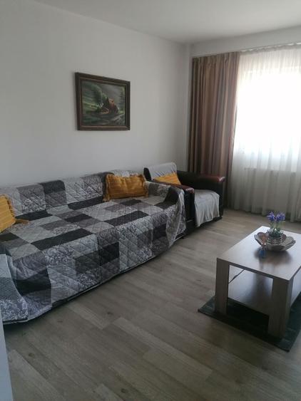 Apartament cu 2 camere decomandat în Cetate