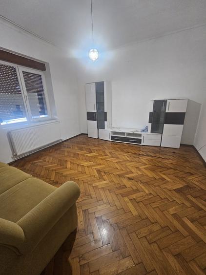 Casă individuală cu 3 camere cu Teren 131 Mp în Dâmbovița