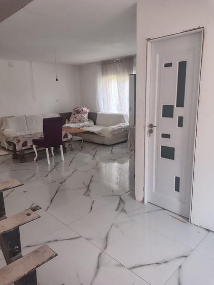 Casă cu 4 camere în Zădăreni