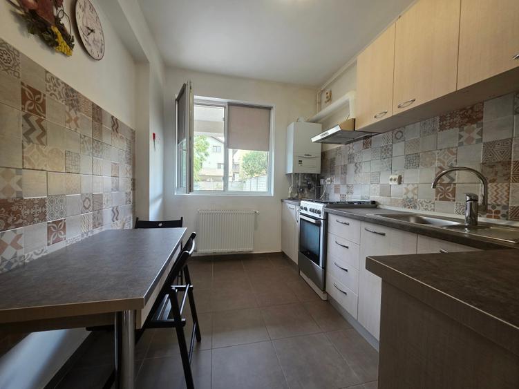 Apartament cu 2 camere decomandat în Popești-Leordeni