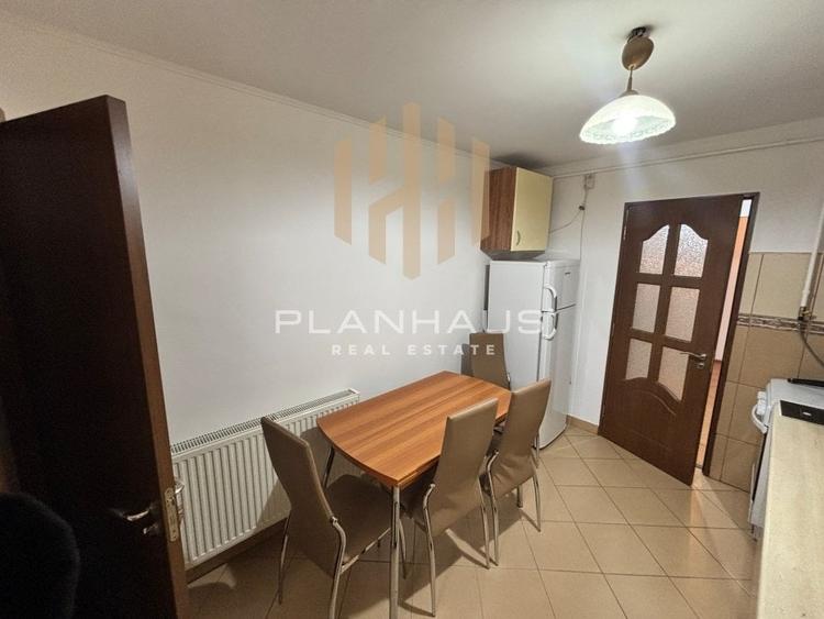 Apartament cu 3 camere decomandat în Săsar