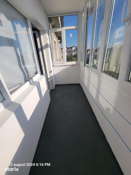 Apartament cu 3 camere decomandat în Micro 3
