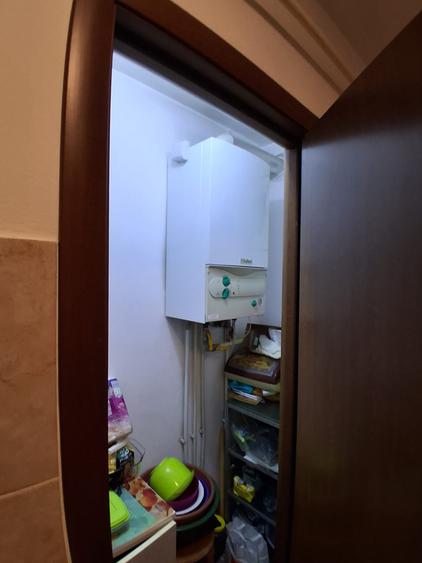 Apartament cu 2 camere semidecomandat în Podu Roș