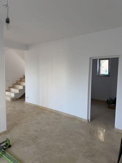 Spațiu comercial, de 200 mp, în Central