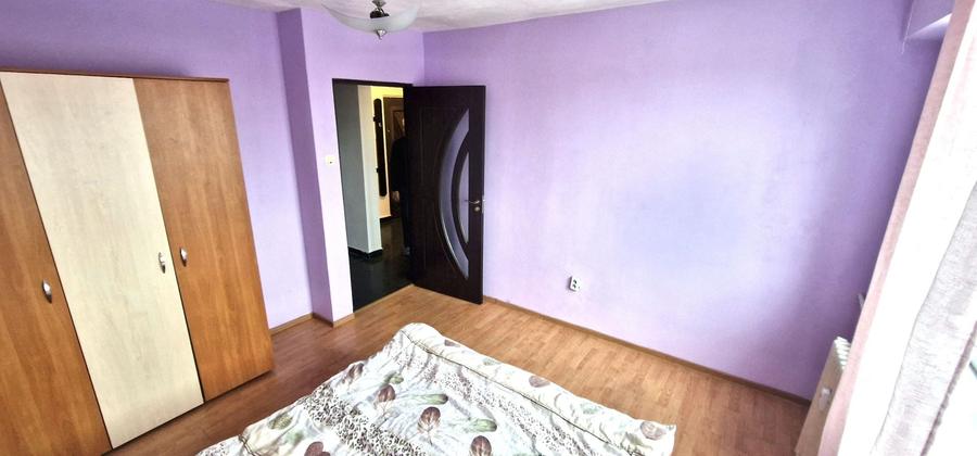 Apartament cu 2 camere decomandat în Casa de Cultură