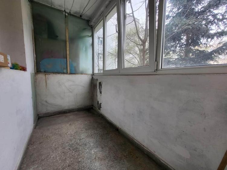 Apartament cu 4 camere semidecomandat în Nicolae Grigorescu