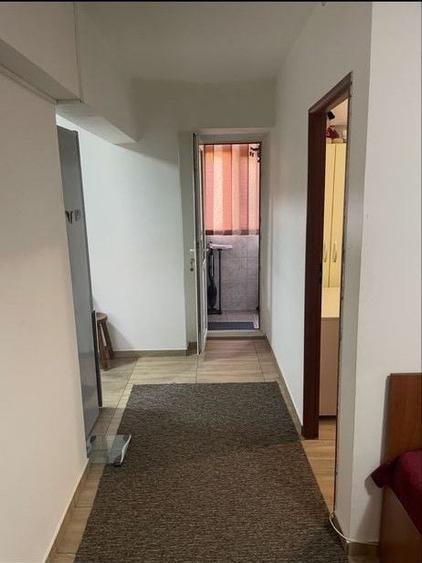 Apartament cu 2 camere decomandat, mobilat în Vatra Luminoasă