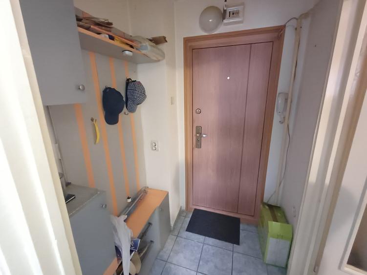 Apartament cu 2 camere semidecomandat în Viziru 3