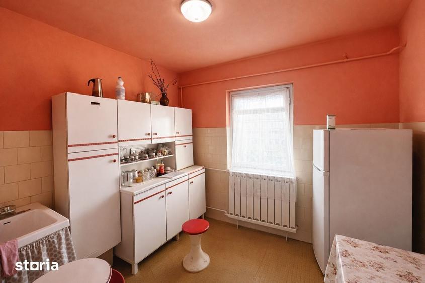 Apartament cu 2 camere decomandat în Nufărul — fotografia 2