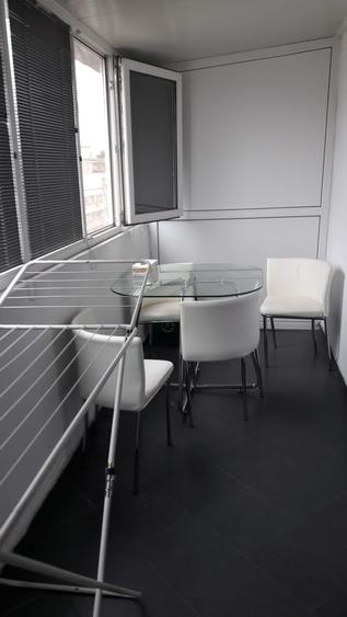 Garsonieră decomandată în Central
