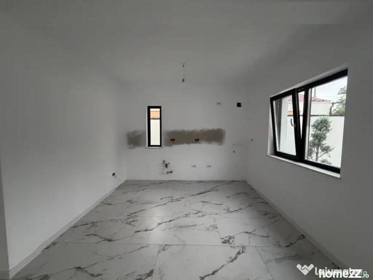 Casă cu 3 camere cu Teren 370 Mp în Central