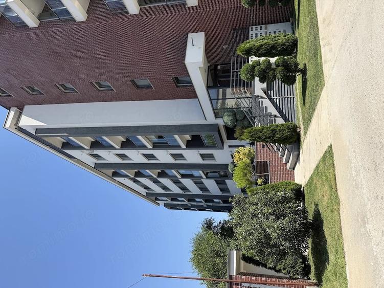 Apartament cu 2 camere decomandat în Titan