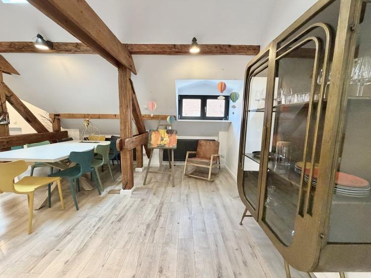 Apartament cu 3 camere semidecomandat, mobilat în Dorobanți