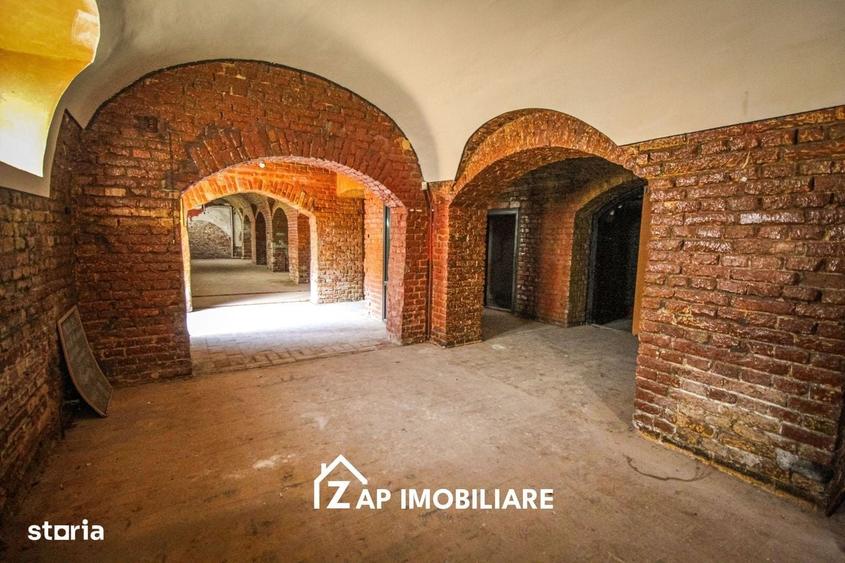 Spațiu comercial, de 320 mp, în Mureșeni