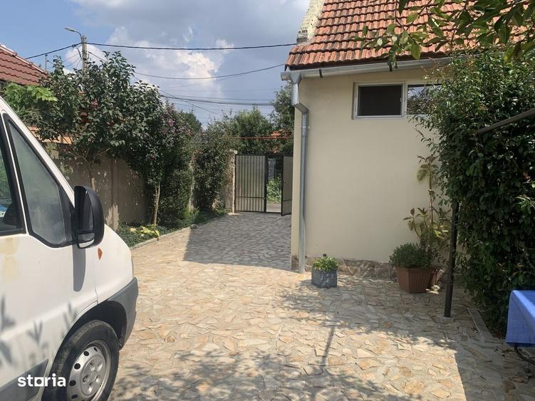 Casă cu 4 camere decomandat în Aradul Nou