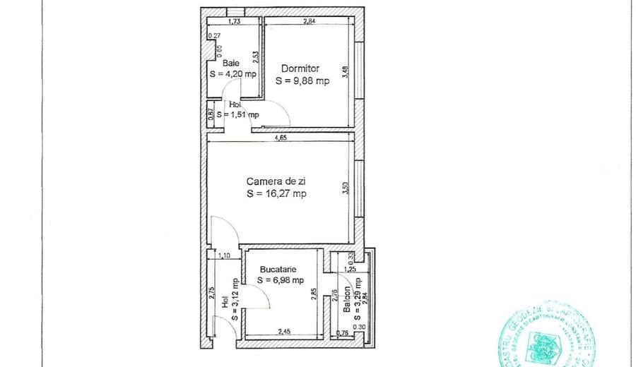 Apartament cu 2 camere semidecomandat în Km 4-5