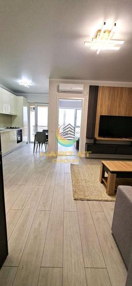 Apartament cu 2 camere semidecomandat, mobilat în Vest