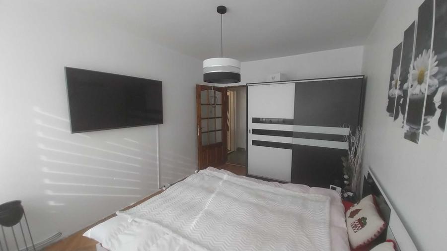 Apartament cu 2 camere nedecomandat în Deve