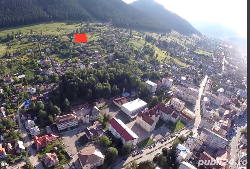 Teren de 3000 mp, în Central