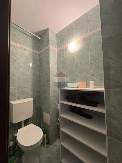 Apartament cu 3 camere decomandat, mobilat în City Park Mall