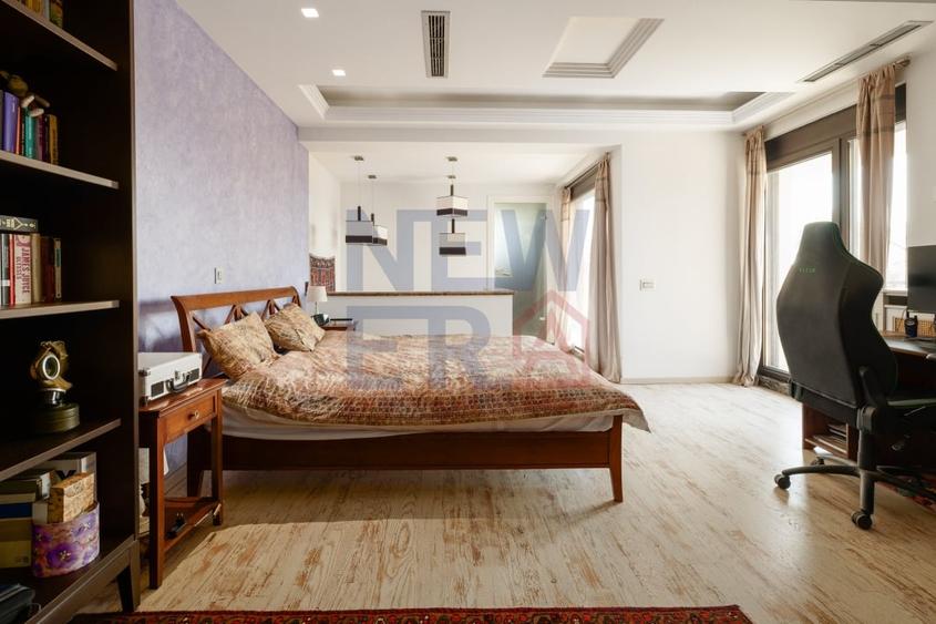 Casă individuală cu 6 camere cu Piscina în Est