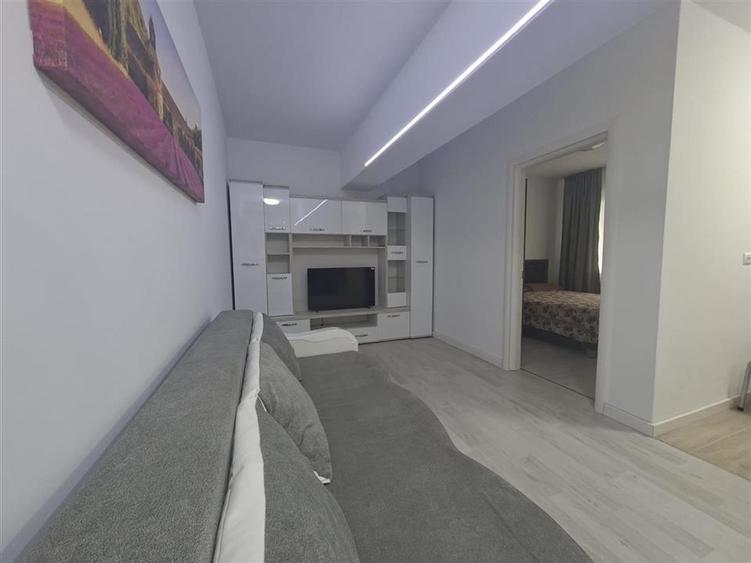 Apartament cu 2 camere decomandat, mobilat în Tătărași