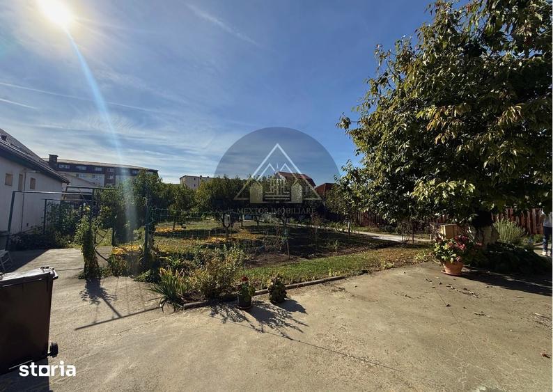 Casă cu Teren 1335 Mp în Central