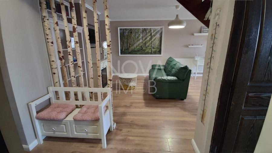 Apartament cu 3 camere decomandat, mobilat în Ștrand