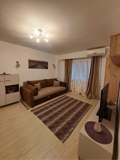 Garsonieră decomandată în Brâncoveanu