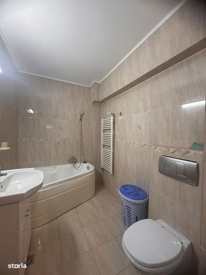 Apartament cu 3 camere în Faleza Nord