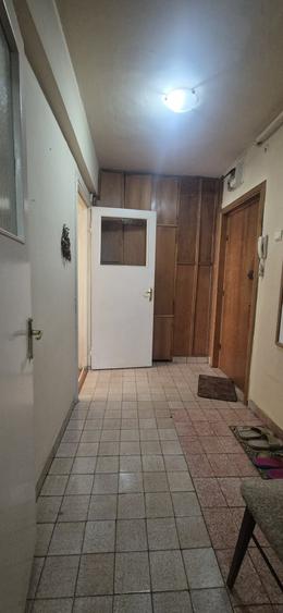 Apartament cu 2 camere circular în Tomis IV