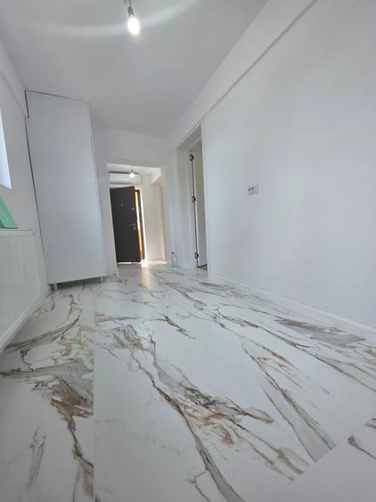 Casă individuală cu 4 camere cu Canalizare în Giulești