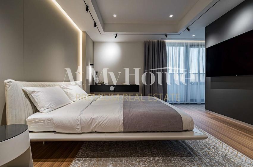 Penthouse cu 4 camere decomandat, mobilat în Primăverii