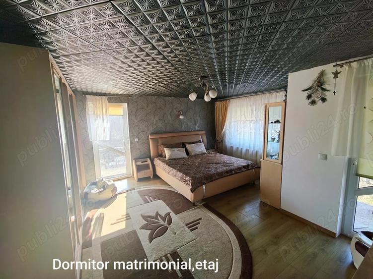 Casă cu 7 camere cu Teren 650 Mp în Central