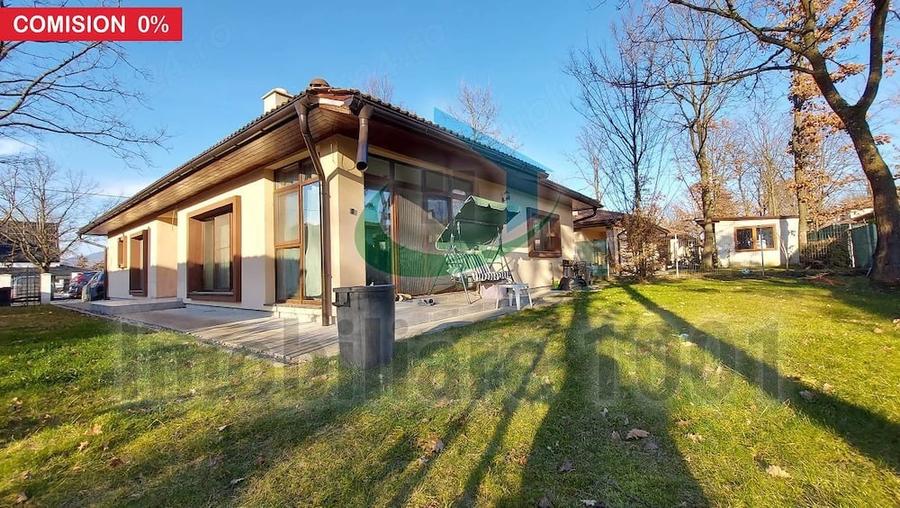 Casă cu 4 camere cu Teren 532 Mp în Groși