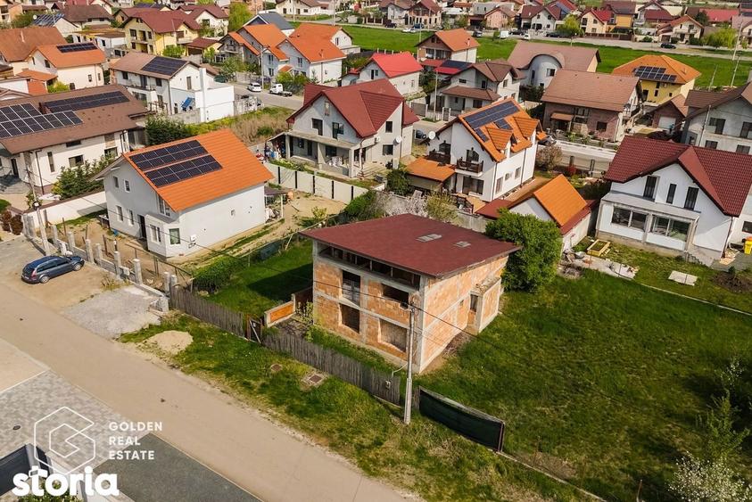 Casă cu 4 camere cu Canalizare în Vladimirescu