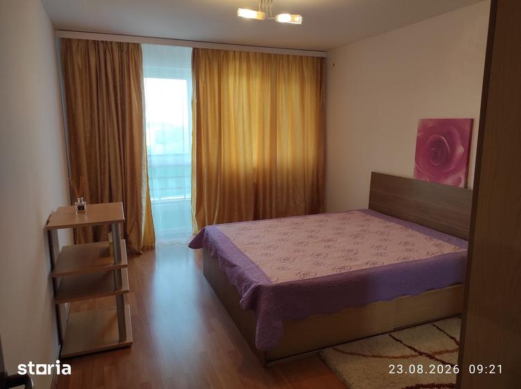 Apartament cu 3 camere în Văcăresti