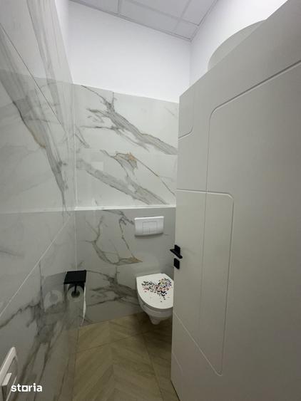 Spațiu comercial, de 35 mp, în Central