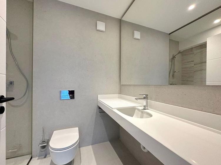 Apartament cu 3 camere decomandat, mobilat în Centrul Istoric