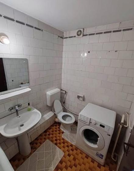 Apartament cu 2 camere decomandat în Costin Georgian