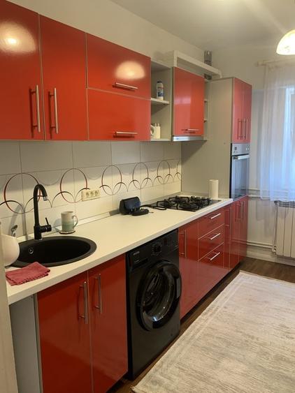 Apartament cu 3 camere decomandat în Năvodari Tabără