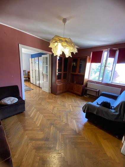 Apartament cu 2 camere nedecomandat în Dorobanți